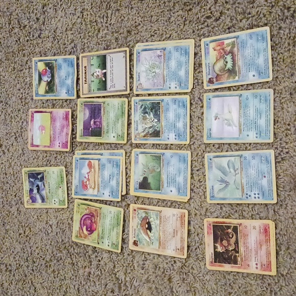 Pokémon Fossil Set - Picture 1 of 3